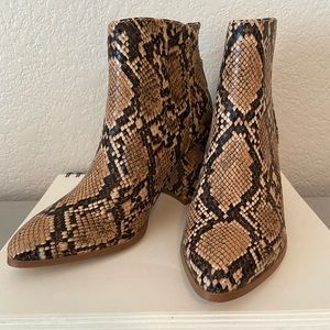 Brand new Steve Madden boots